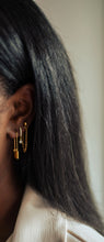 Load image into Gallery viewer, Chain Stud Earrings