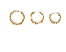 Load image into Gallery viewer, Gold Huggies Set